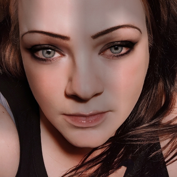 Meet your Posher, Blu Apparel! - Picture 2 of 10